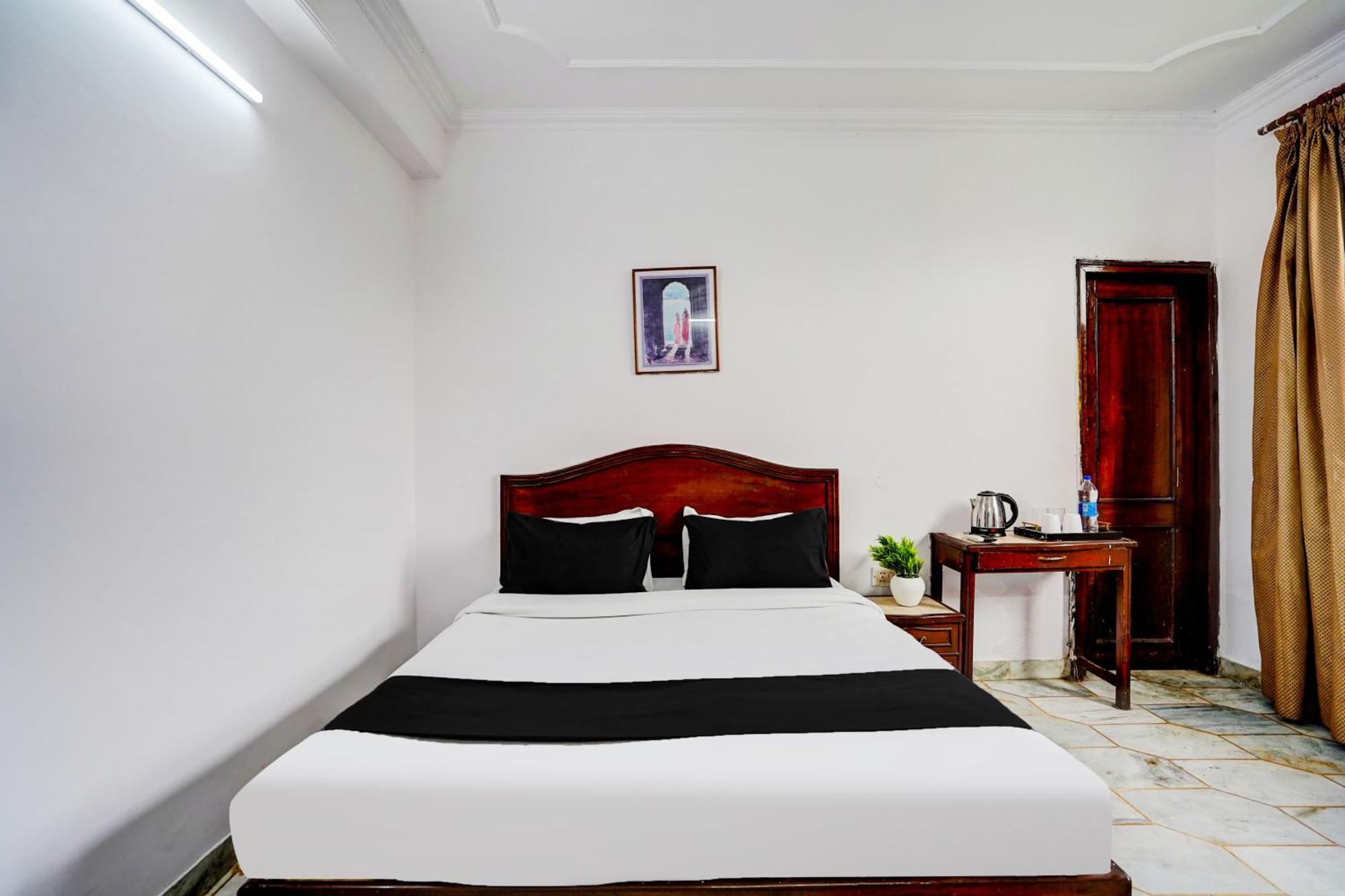 Hotel O Iconic Residency Neu-Delhi Exterior foto