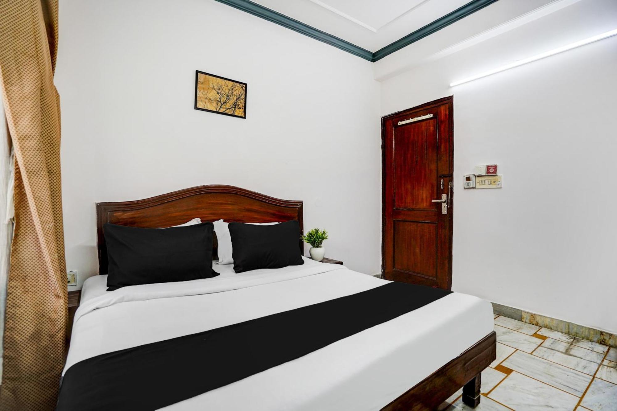 Hotel O Iconic Residency Neu-Delhi Exterior foto
