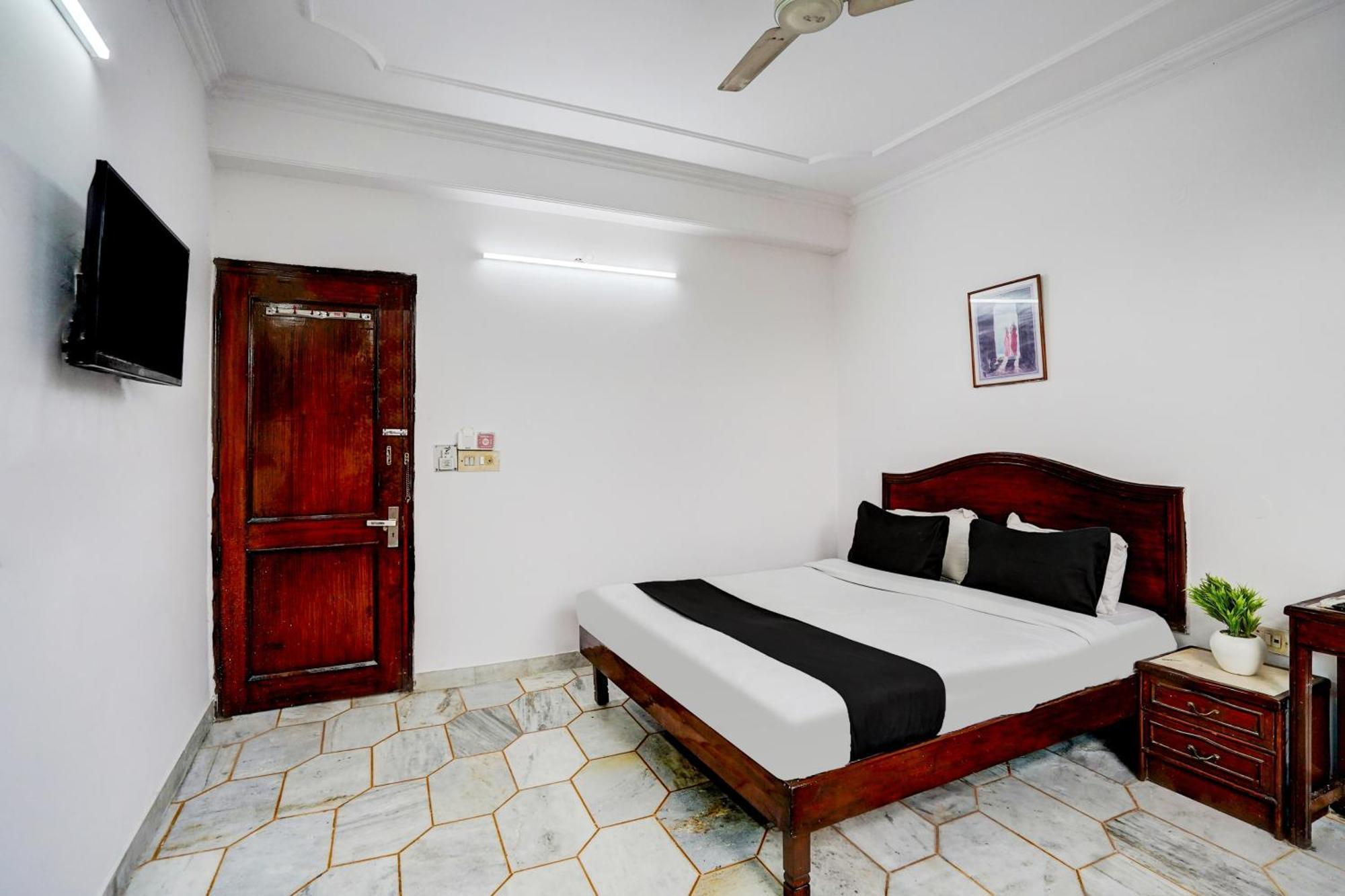 Hotel O Iconic Residency Neu-Delhi Exterior foto