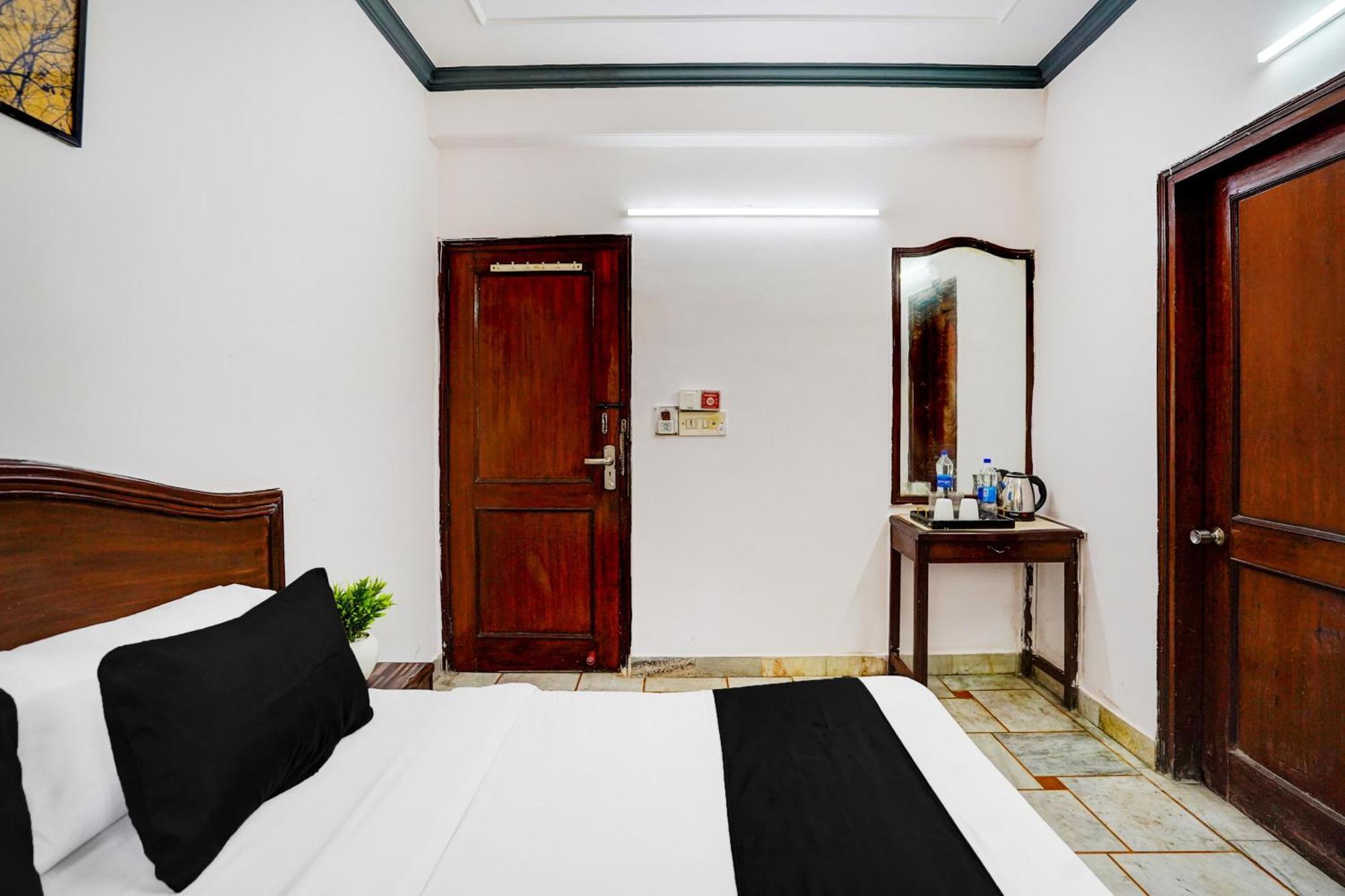 Hotel O Iconic Residency Neu-Delhi Exterior foto